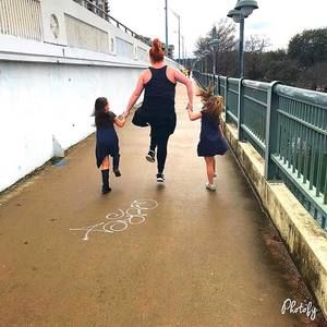 Meet your Posher, Caitlin